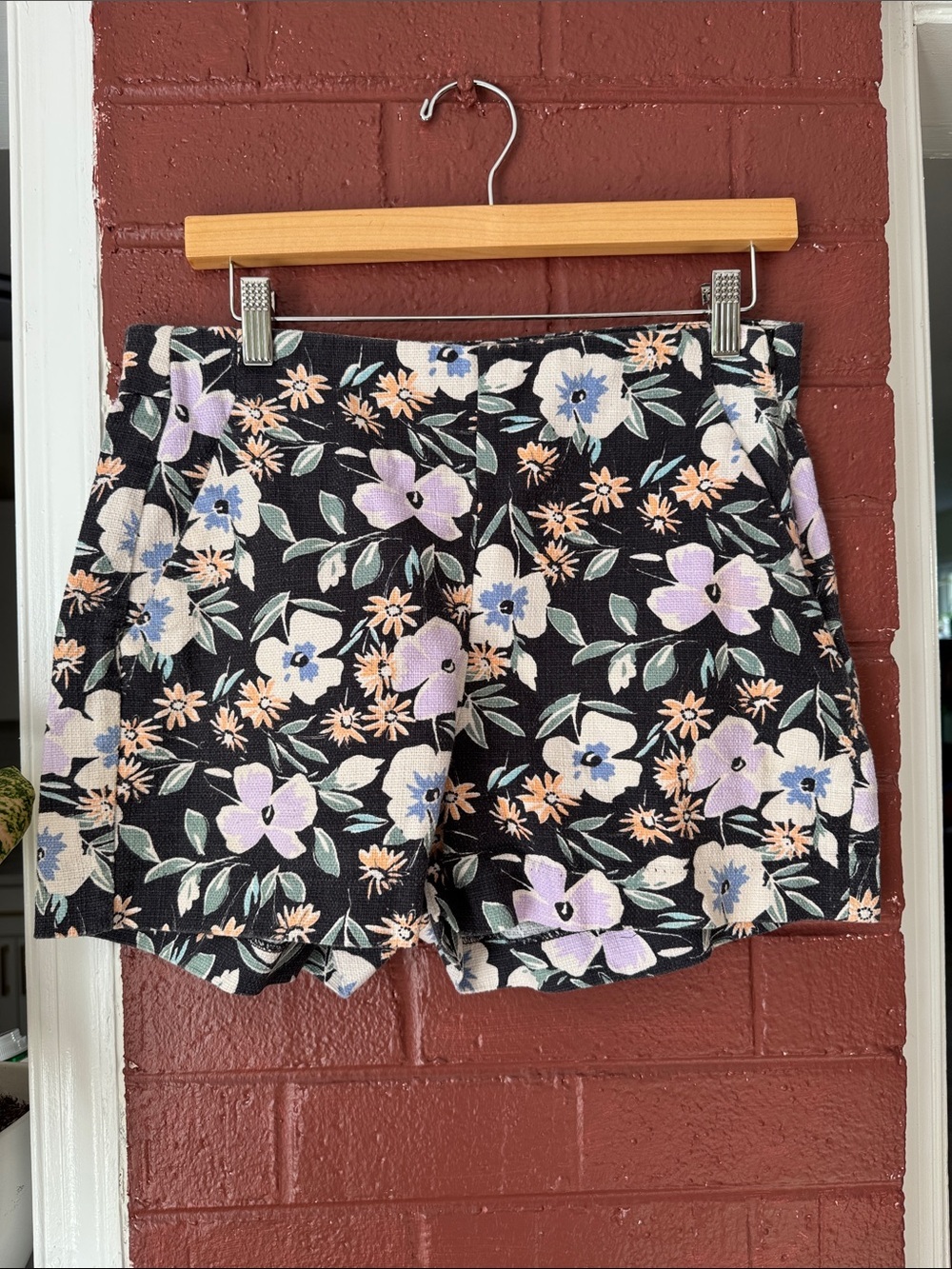 GAP Black Floral High-Waist Shorts 100% Cotton Size 8